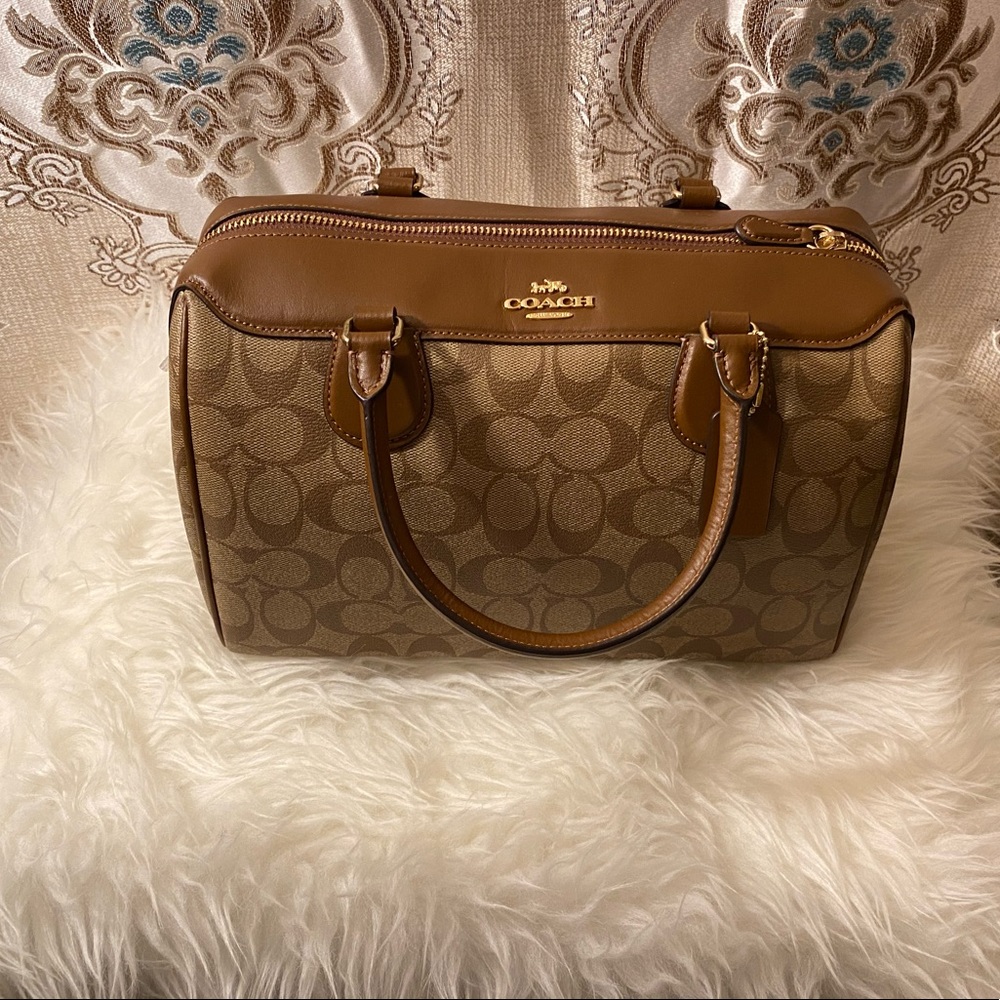 BNWT Coach khaki handbag
